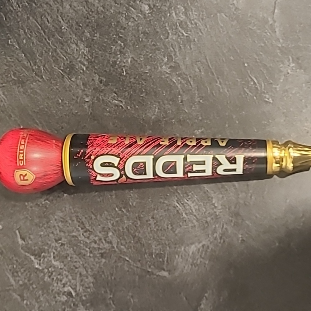 Reads keg tap handle